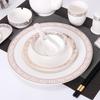 Set di Stoviglie in Ceramica di Lusso: Piatto, Ciotola, Cucchiaio e Tazza in Osso con Bordo Dorato - 4 Pezzi per Eleganza di Hotel e Ristorante
