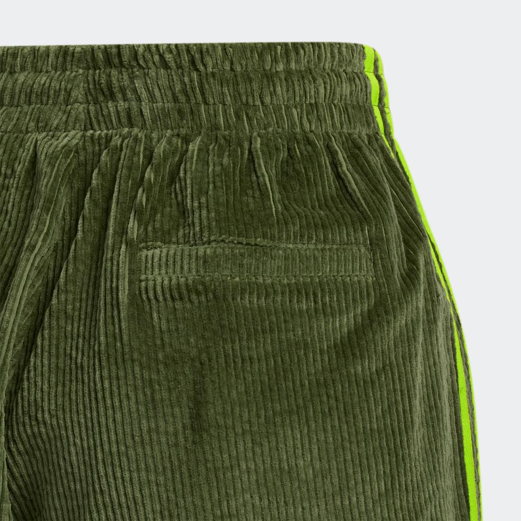 adidas Originale Bequeme Vielseitige Schlichte Fünf-Punkt-Freizeithorts Damen-Shorts Grün HC6021