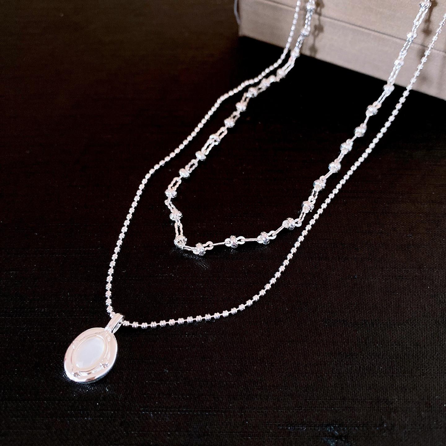 

Korean simple and fresh double-layer round resin necklace collarbone chain versatile exquisite item decoration