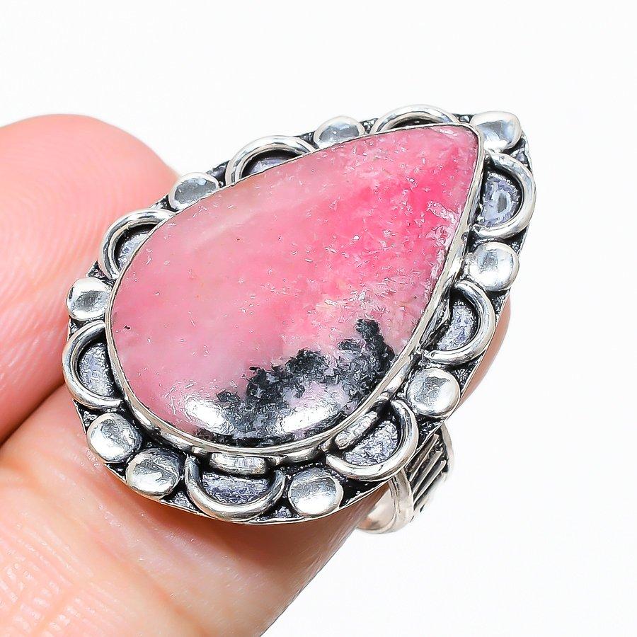 

Ювелирное кольцо из стерлингового серебра 925 пробы с родонитом, размер 7,5 v5u06