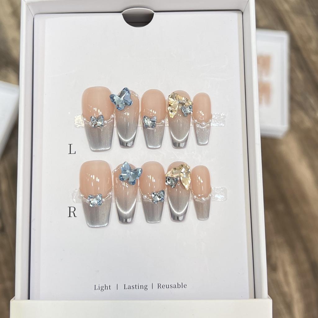 Hand-woven Armor High-end Smile Cat Eye French Blue Feather Super Flash Dongzhou Diamond Nail Pieces Removable