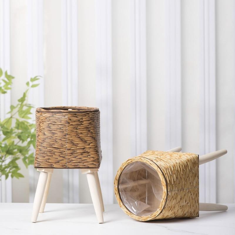 Portable Plastic and Wood Planter Easy to Use Wicker Styles Planter Realistic Flowerpots for Various Environment