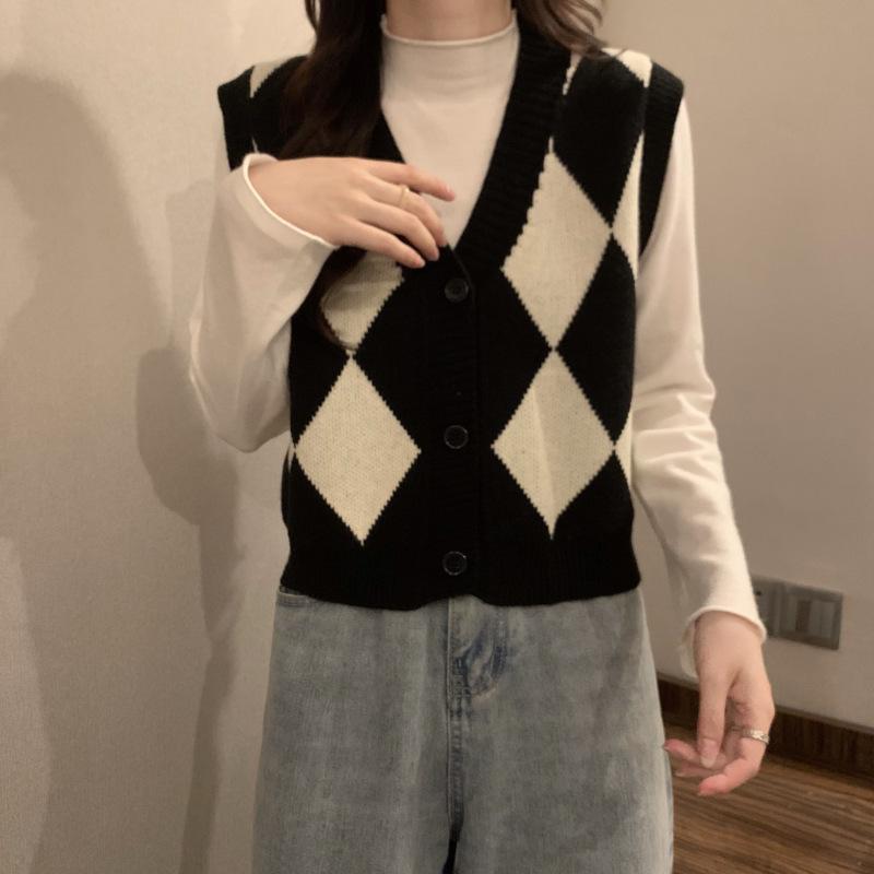 Women's Green Y2K Vintage Knitwear Sleeveless Argyle Knit V-Neck Blouse Tops Vest Sweater Korean Style Cardigan For Women