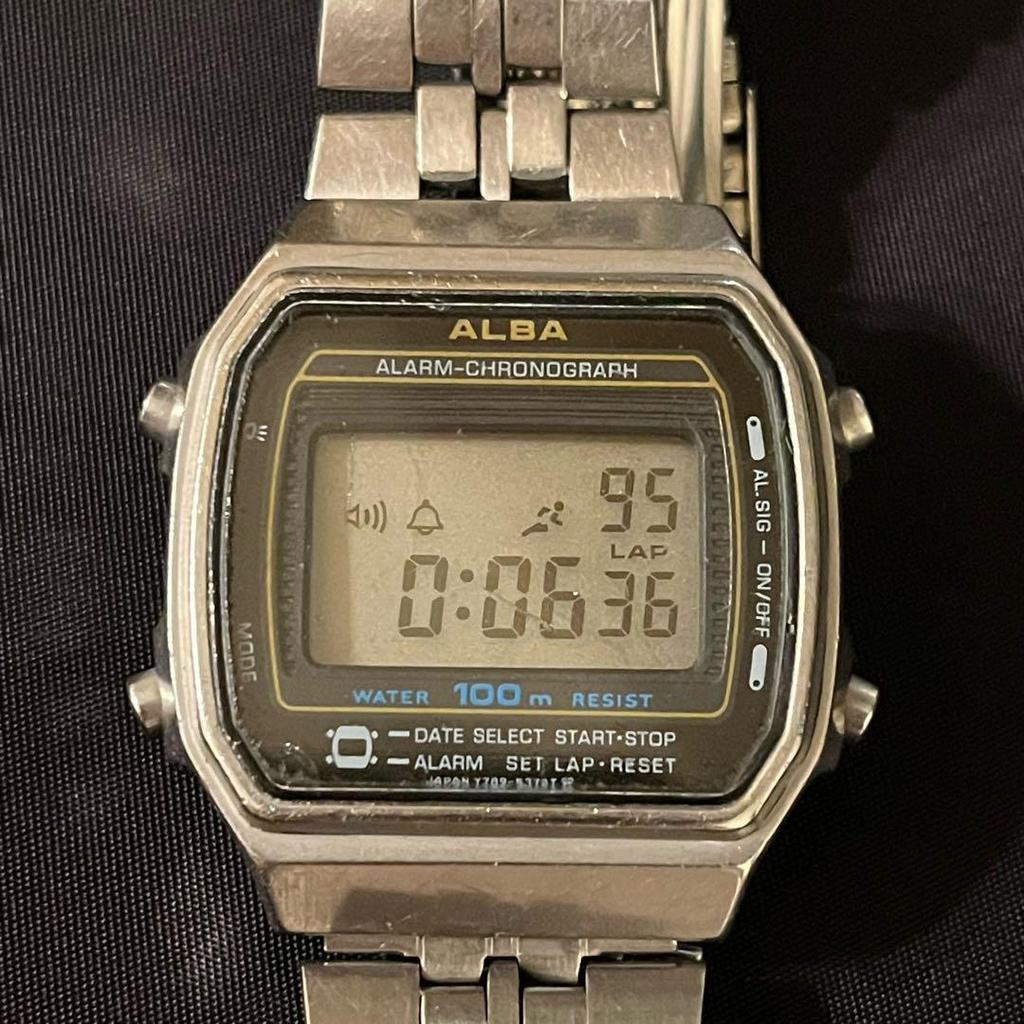 Used SEIKO ALBA Y789-5370 Genuine SS Bracelet 100m Water Resistant Working Condition