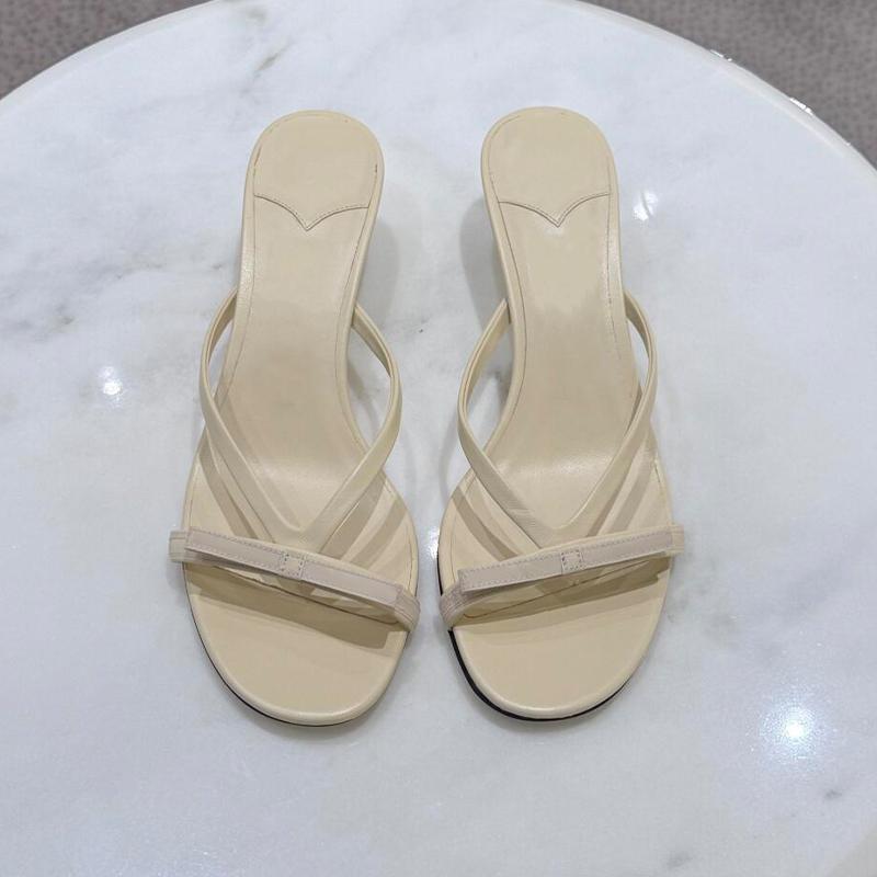 

Fashion 2025 Summer New Style Of Simple Fresh And Versatile One-Strap Open-Toe Sandals With A Bow-Tie Kitten And Flip-Flops For Women 34 белый