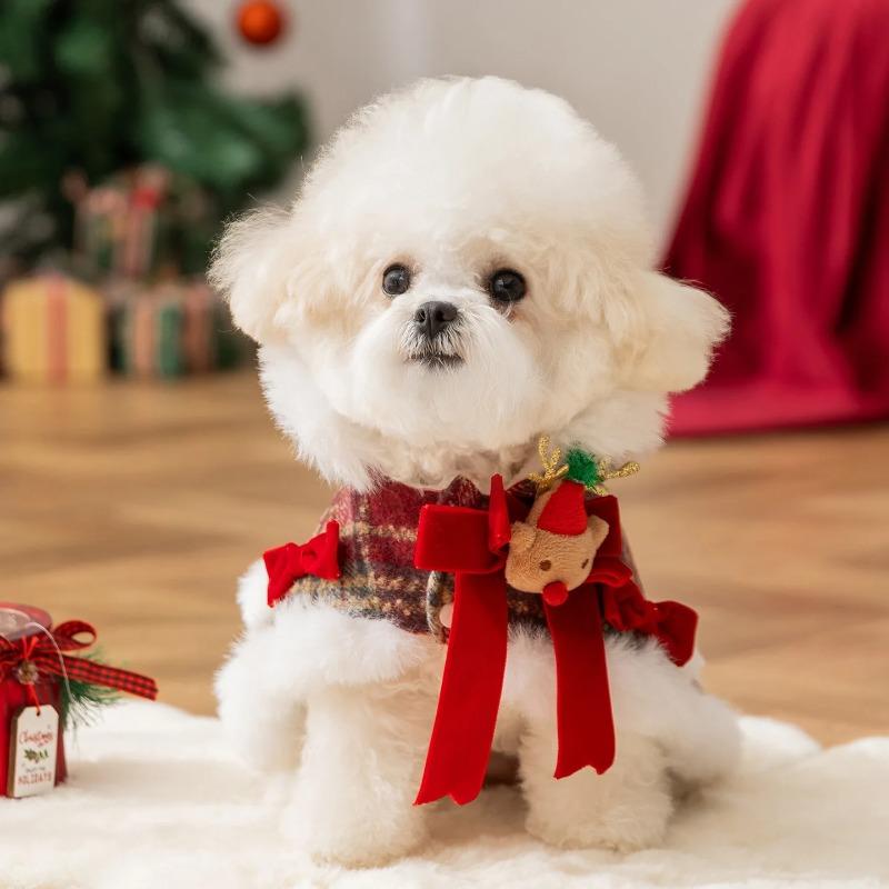 Christmas Themed Dog Clothes Winter Warm Plaid Reindeer Dog Cape with Leash Ring Pet Clothing for Small Dogs Bichon Frise Poodle