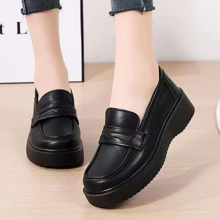 2025 new spring and autumn small leather shoes British style single shoes women's flat loafers versatile black work shoes one pedal