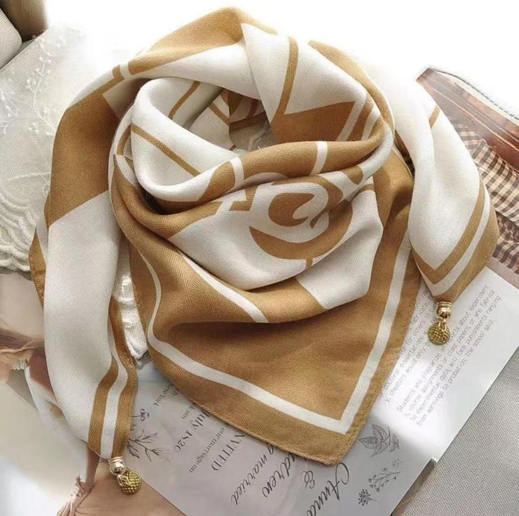 Spring & Autumn Silk Scarf: High-End Korean Style, Magnetic Buckle, Neck Protection, Versatile Temperament, Women's Square Scarf