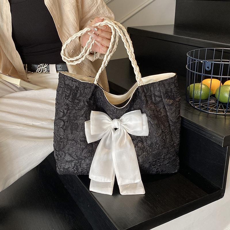 Today's Popular Commuter Shoulder Bag Women's New Fashionable Versatile Cute Bow Underarm Bag Tote Bag
