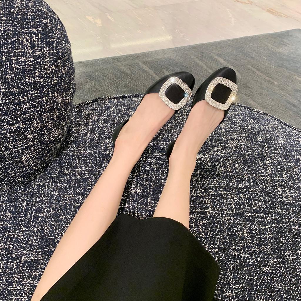 Sheepskin version of grape mother, the same spring and summer new fairy square diamond buckle shallow mouth shoes hollow sandals women's flat shoes