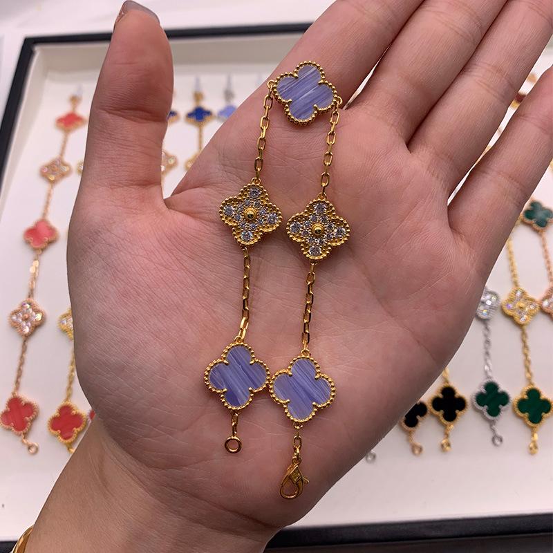 

Бутик Браслет «Четырехлистный клевер Пять цветков» 18K Легкая роскошь Инс Дизайн Модный Изысканный Универсальный Мужской и женский браслет Boutique Bracelet