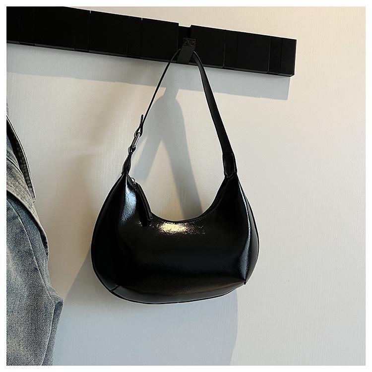 

Fashion Trend Large Capacity Crescent Bag Women s 2025 New Trendy Women s Bag One Shoulder Underarm Premium Dumpling Bag чёрный