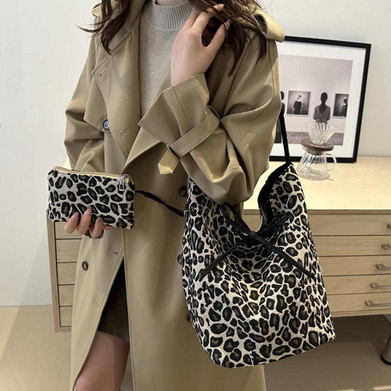 Korean Double Sided Leopard Print Bucket Shoulder Bag , Stylish Leopard Print Handbag for Women, Fashion Bow Large Capacity Crossbody Bag