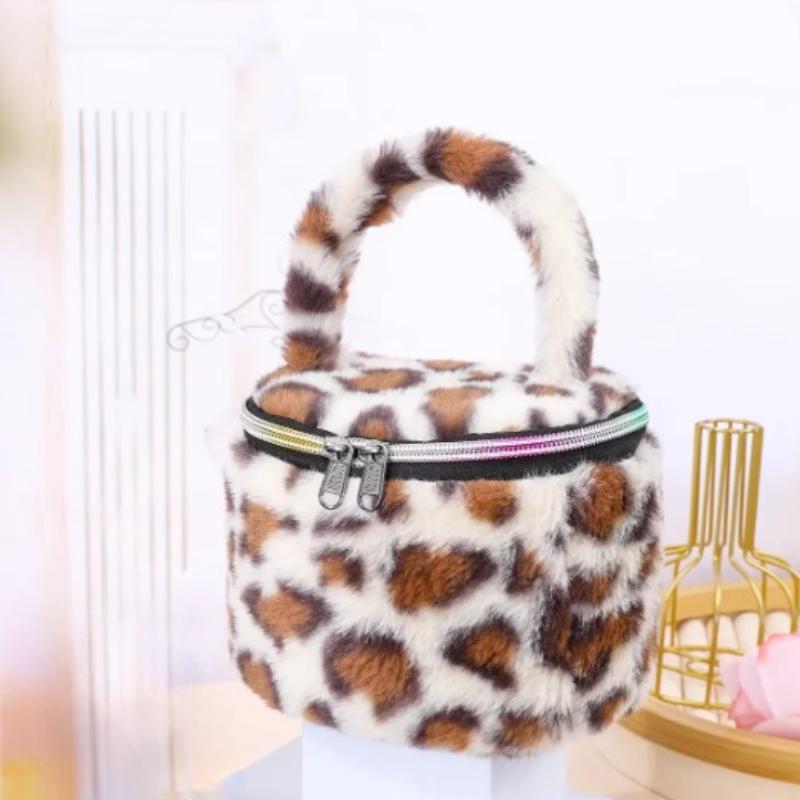 New Large Capacity Makeup Bag with Leopard Pattern High Beauty Makeup Bag Travel Cosmetics Storage Makeup Bag