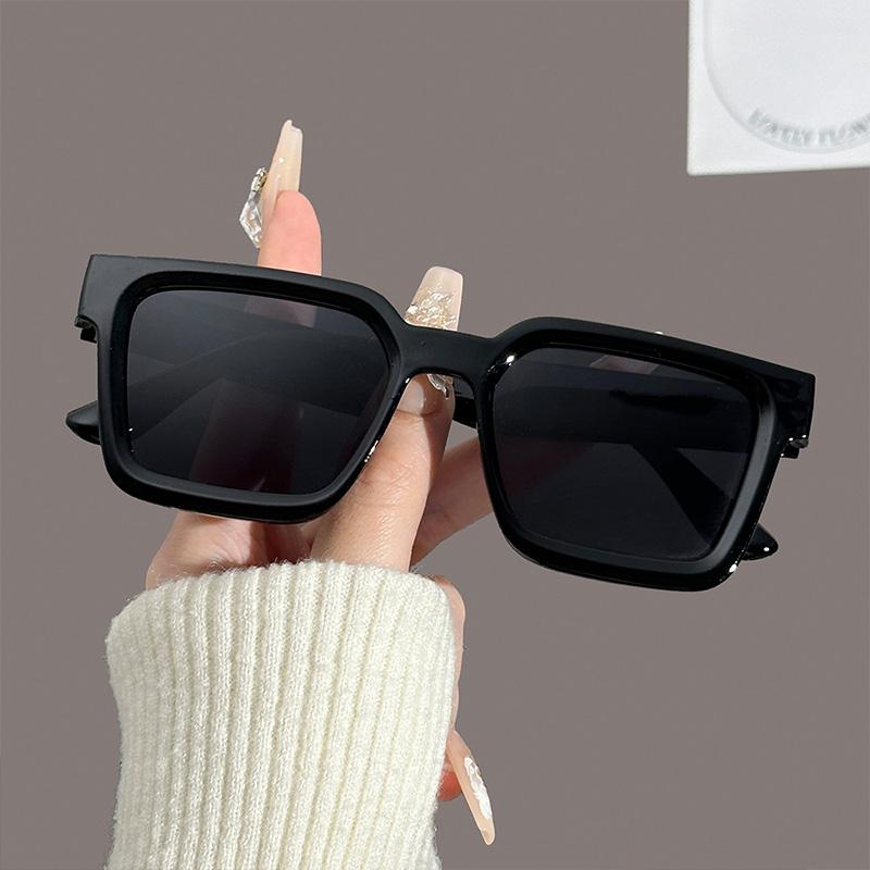 Vintage Classic Square Sun Glasses Women Men Simple Fashion Brand Sunglasses Leisure Driving Female Male Eyeglasses