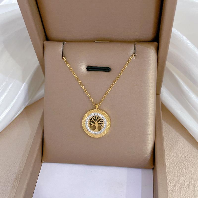 Hot Selling Statement Gold Stainless Steel Heart Butterfly Pendant Necklace Women Non Tarnish Pendant Necklace Jewelry