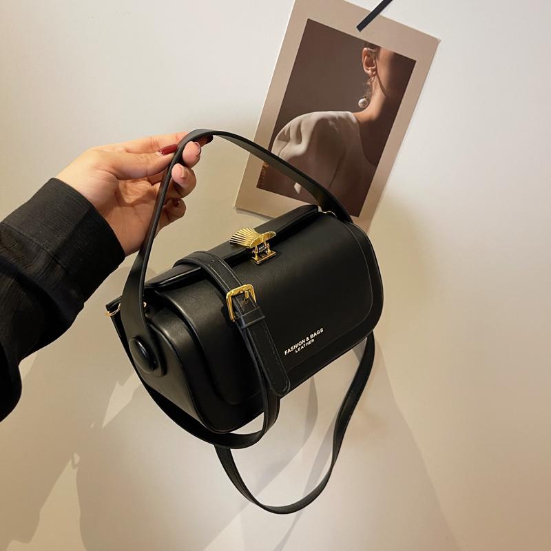 Luxury Design Square Bag Women Elegant Handbag Working Underarm Flip Cover Totebag Versatile Commut Crossbody Bag Valentine Gift