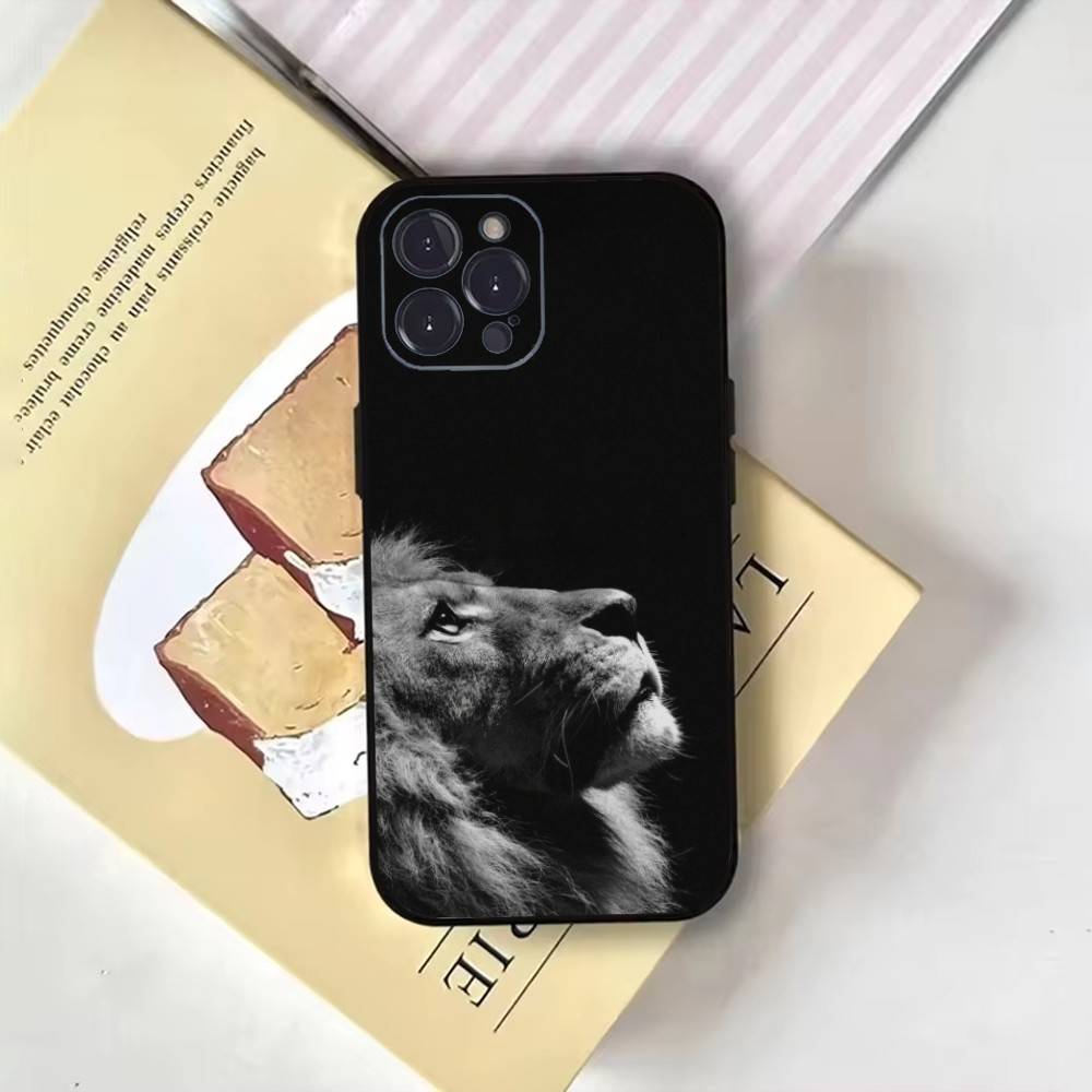 Cool King Lion Fashion Pattern Design Phone Case For iPhone17,16,15,14,13,12,11 Plus,Pro Max,Soft Black Cover