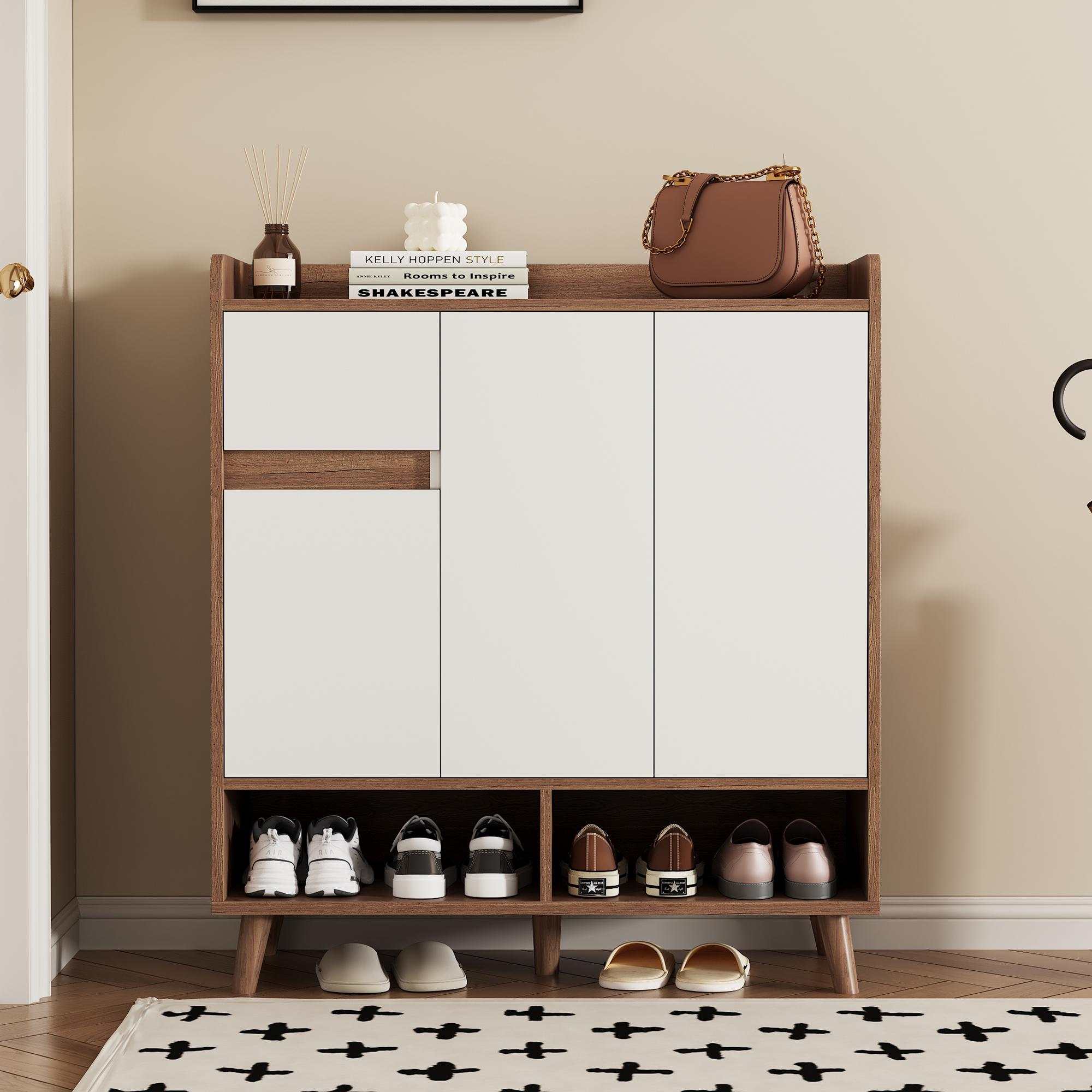 Chest of Drawers / Sideboard /