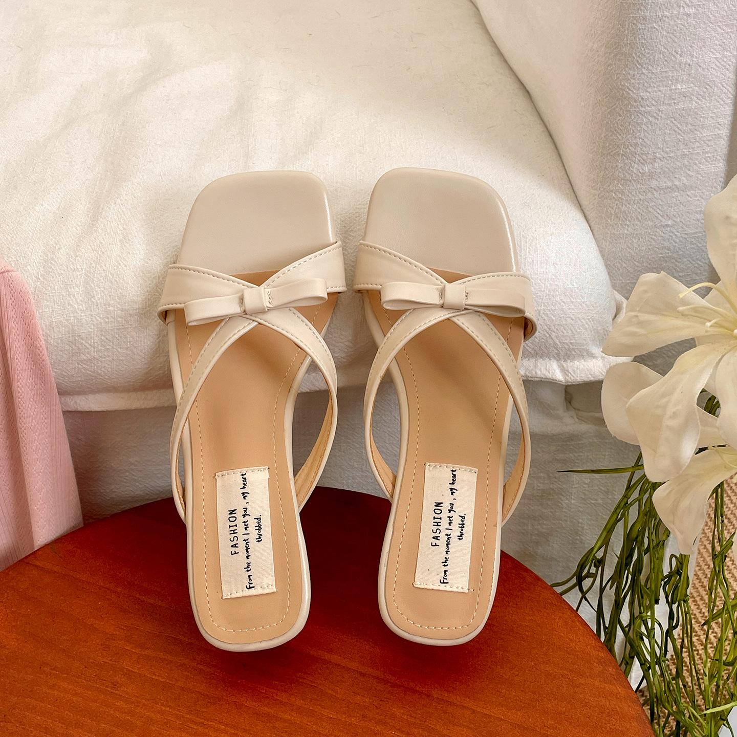 

Fashion temperament explosive silver one-word thick heel slippers women s summer 2025 new high-end non-slip French cool slippers 40 абрикосовый