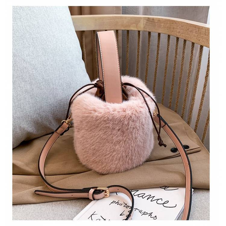 Women's New Autumn/winter Plush Tote Shoulder Bag Crossbody Small Bucket Bag