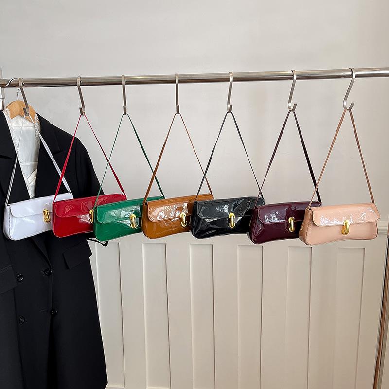 new portable fashion simple shoulder bag French niche design foreign style underarm bag women's bag baguette bag