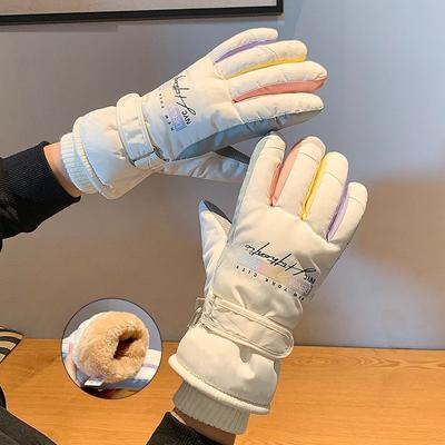 Lyžovanie a snowboarding – Lyžiarske rukavice