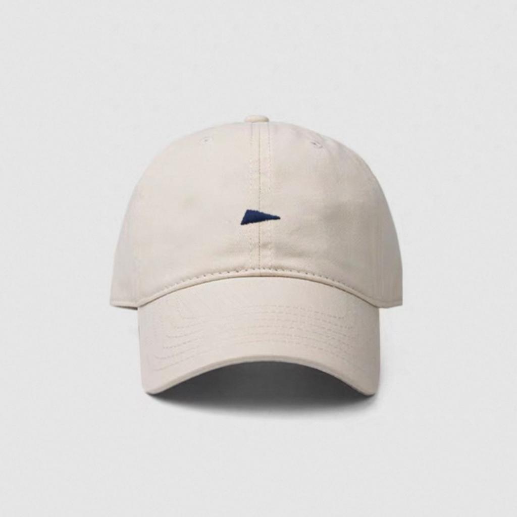 A New Embroidered Upside Down Triangle Baseball Cap for Women  and A Wider and Larger Outdoor Sunshade Baseball Cap for Men In Spring and Summer