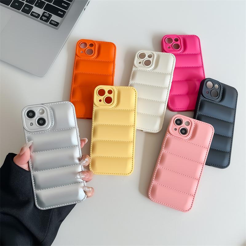 Customized 15Promax Mobile Phone Case with Anti-fall Protection, Macaron X Liquid Design, and Trendy Airbag Feature.