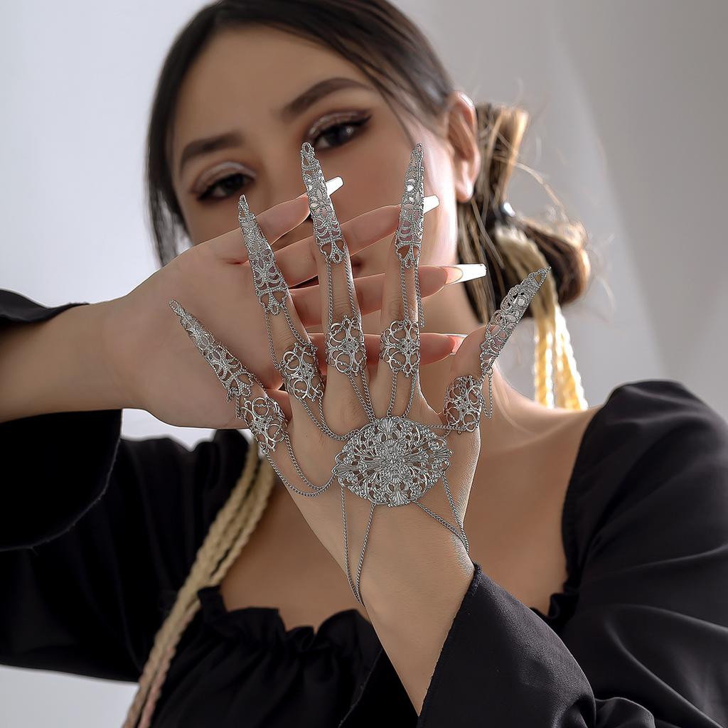 Gothic Metal Chain Finger Bracelet Female, Personalized Cone Fringed Nail Back Chain