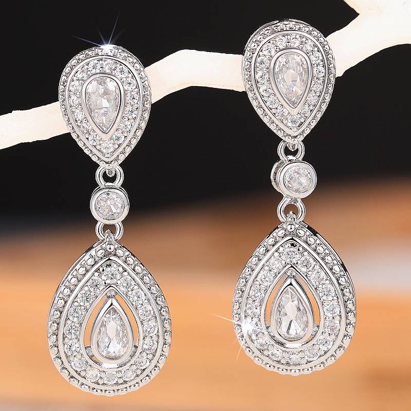 

Huitan Pear Shaped Women Drop Earrings Full Bright CZ Fashion Party Accessories Luxury Engagement Elegant Lady Zircon for Daily