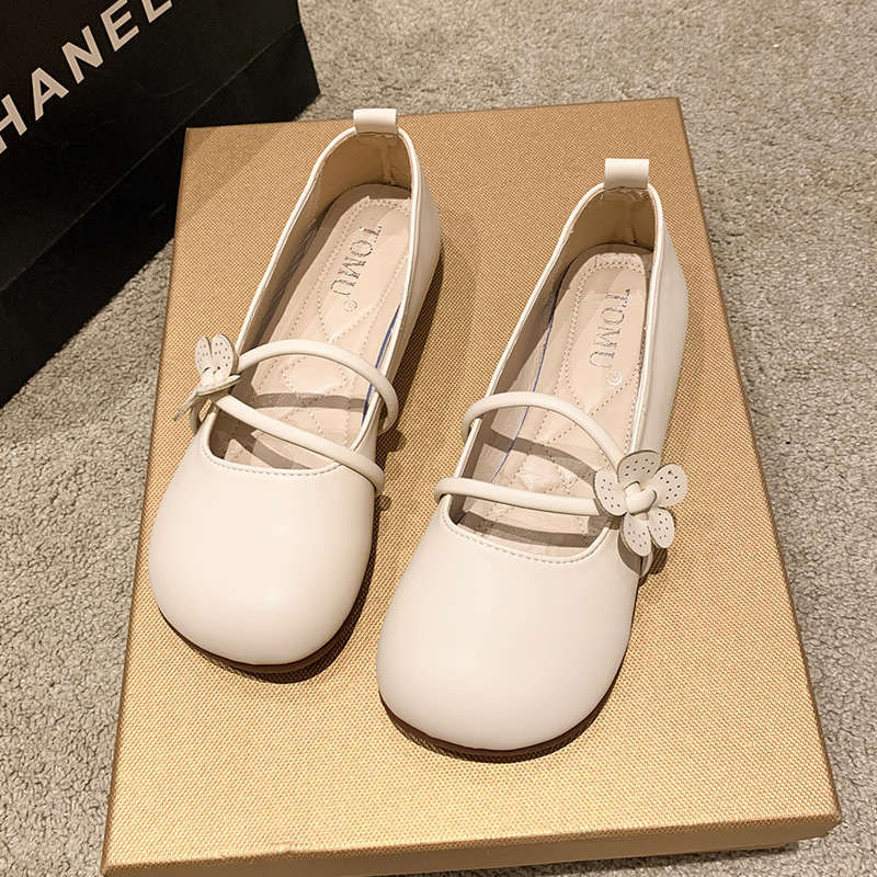 Mary Jane shoes women's summer 2025 new French single shoes spring and autumn soft-soled sandals flat-soled beanie pregnant women small leather shoes
