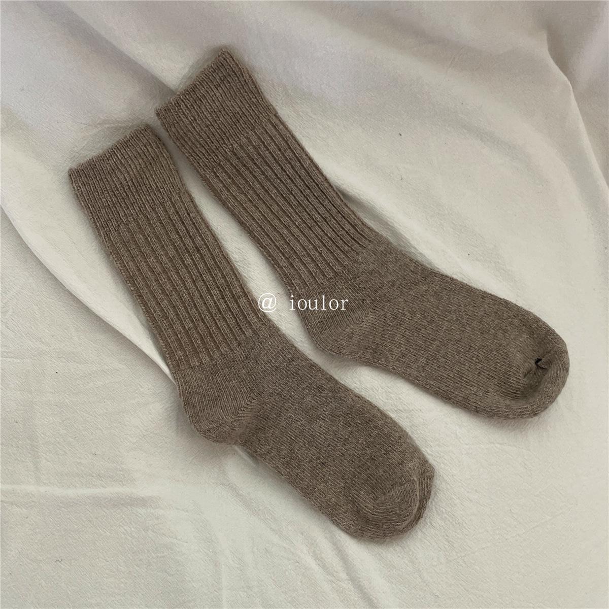 

IOULOR Mid-Calf Wool Slouch Socks for Women - Soft, Solid Color, and Thickened for Autumn/Winter. One Size