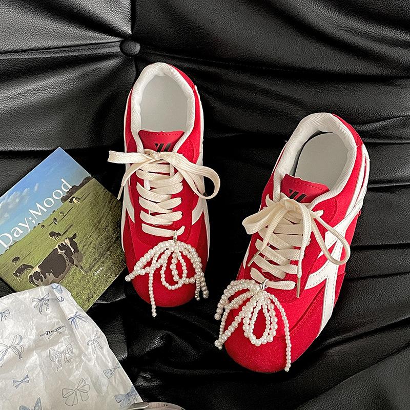 

Red retro ballet style inner height increase German training shoes women s 2025 new summer versatile casual Forrest Gump sports shoes 35