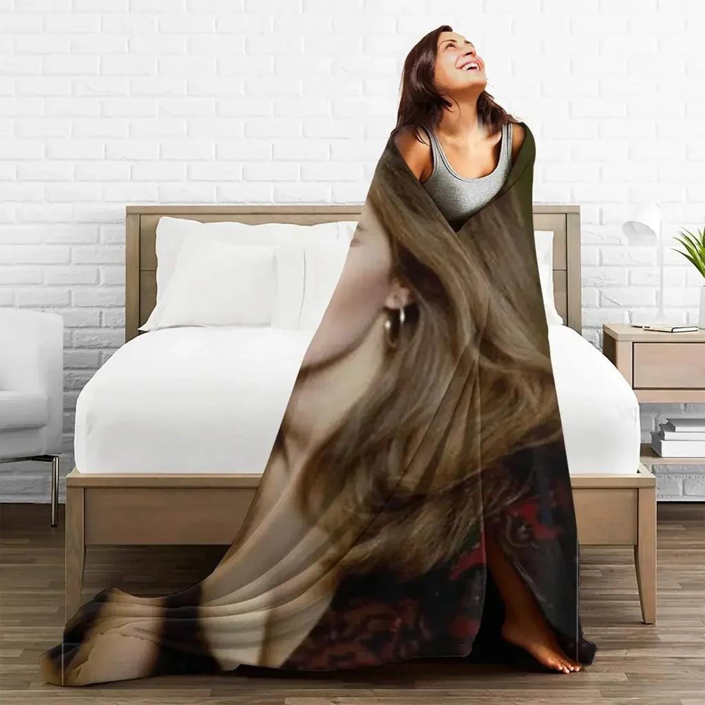 Barbra Streisand Flannel Blanket Singer Actress Warm Soft Throw Blanket for Couch Chair Sofa Bed Camp Bedspread Sofa Bed Cover