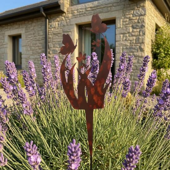 Ground Stake with Butterfly or Rabbit Design Garden Decorations Stake Rust-Resistant Iron Yard Artware for Lawn Patio