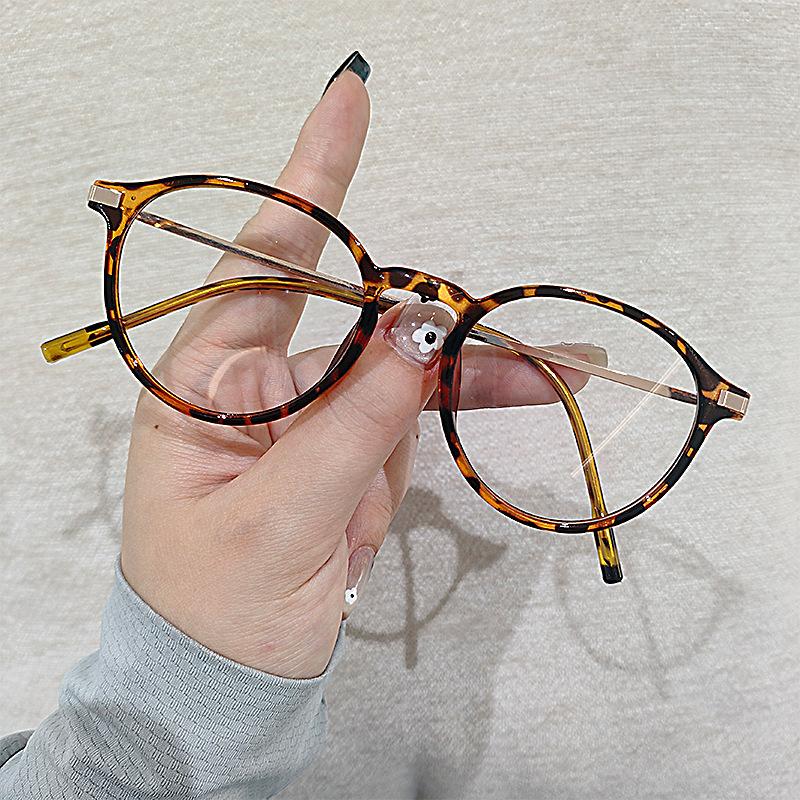 New Retro Ultra-light Round-framed Reading Glasses Anti-blue Light Fashionable Reading Glasses For Both Men And Women 5028