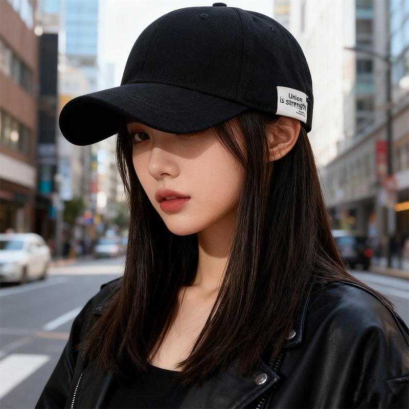 Wide-brimmed Baseball Cap with Fabric Label and Lettering—flattering for Round Faces Versatile and Perfect for Men's Fashion