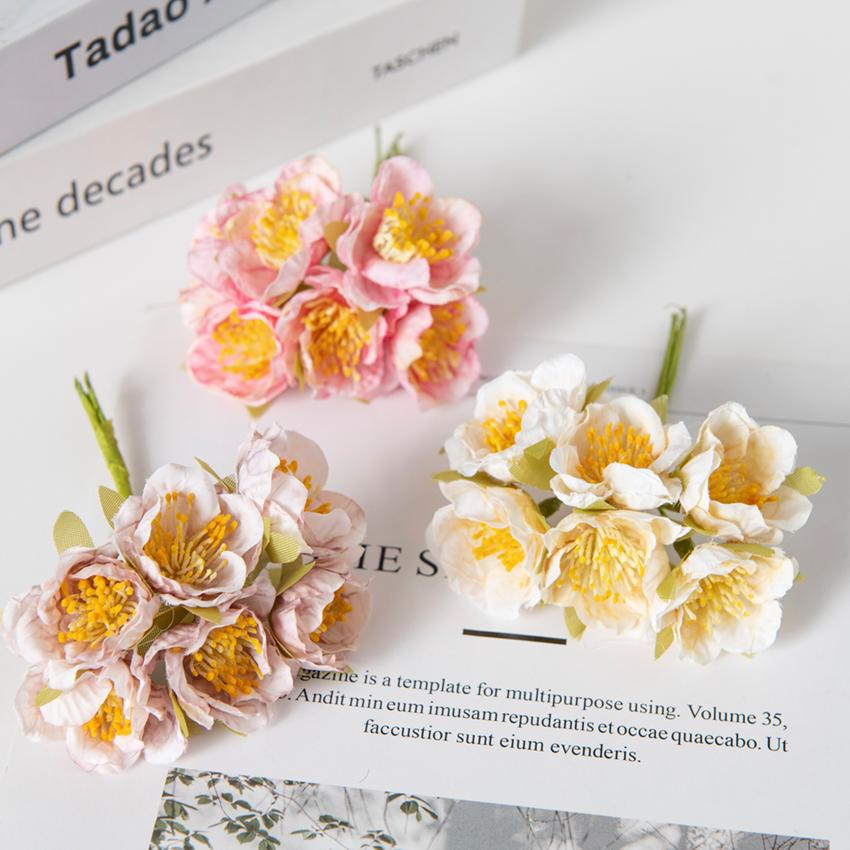 1/2Pcs Artificial Flowers Home Room Decora Silk Stamen Plum Bossom Festival Decora Flowers Wreaths Wedding Holiday Supplies Gift