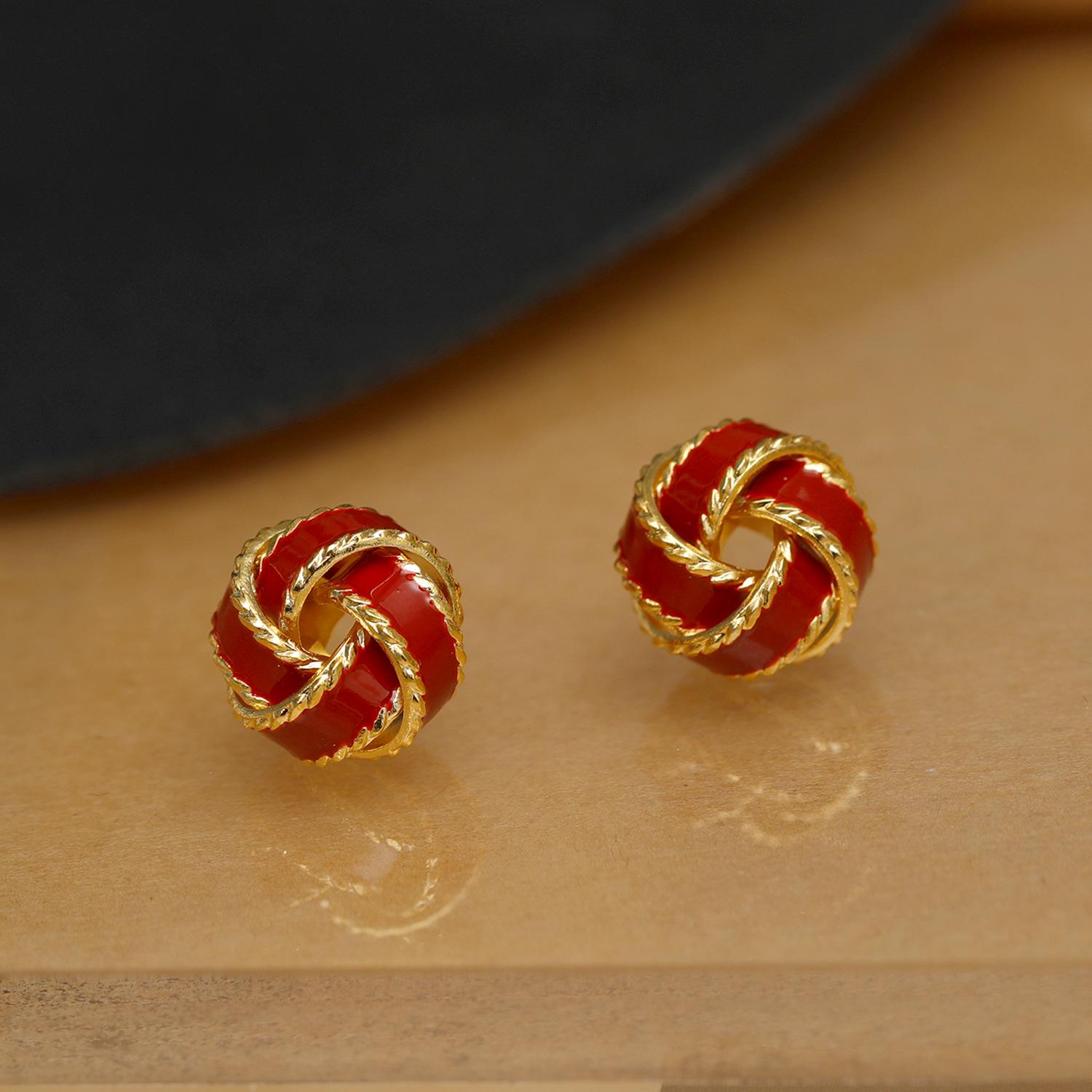 

Винтажные серьги из карамели в Гонконге: Серебро 925 пробы, роскошный дизайн с эмалью, элегантные модные украшения.