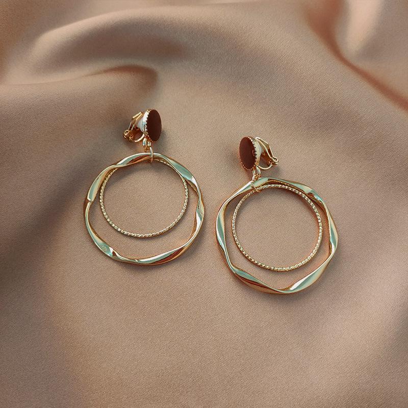 

Элегантные ретро клипсы с жемчужной кисточкой для непроколотых ушей