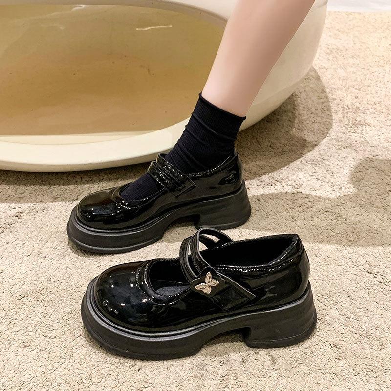 British style small leather shoes women's 2025 autumn new Japanese with skirt jk uniform shoes shallow mouth thick sole Mary Jane single shoes