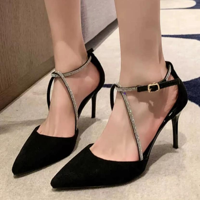 

Летние новые сандалии с заклепками в корейском стиле, сексуальные женские туфли, массивные высокие каблуки со стразами 9 см 40