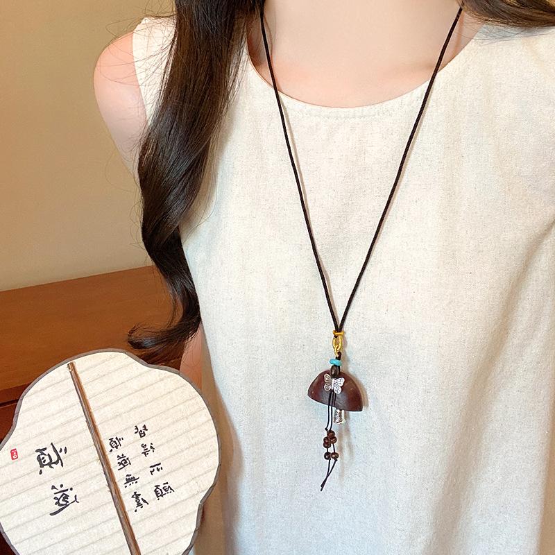 New Chinese Color Rope, Wooden Beads, Fruit Core Oval Necklace, Retro Ethnic Style Collarbone Chain Necklace Decoration