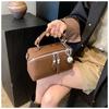 Fashionable and High-quality Handbag, Retro and Simple Boston Single-room Crossbody Small Square Bag