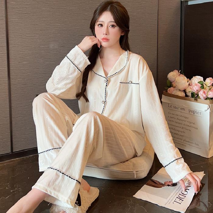 

Свободный повседневный пижамный комплект, женственная пижама с V-образным вырезом и кружевной отделкой, осенне-зимняя новая домашняя бархатная пижама 2XL