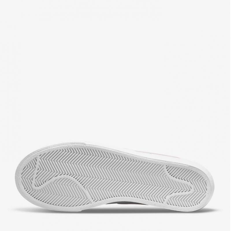 Nike Sneaker Sneaker Women S Blazer Low Platform Dj0292 103 P2306