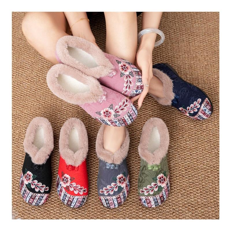Women's Winter Velvet Thick Cotton Shoes Embroidered Casual Shoes