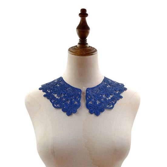 1 pár vyšívaných límců dámský krajkový výstřih s dutým krajkovým lemem nášivka pro DIY šití halloweenského cosplay