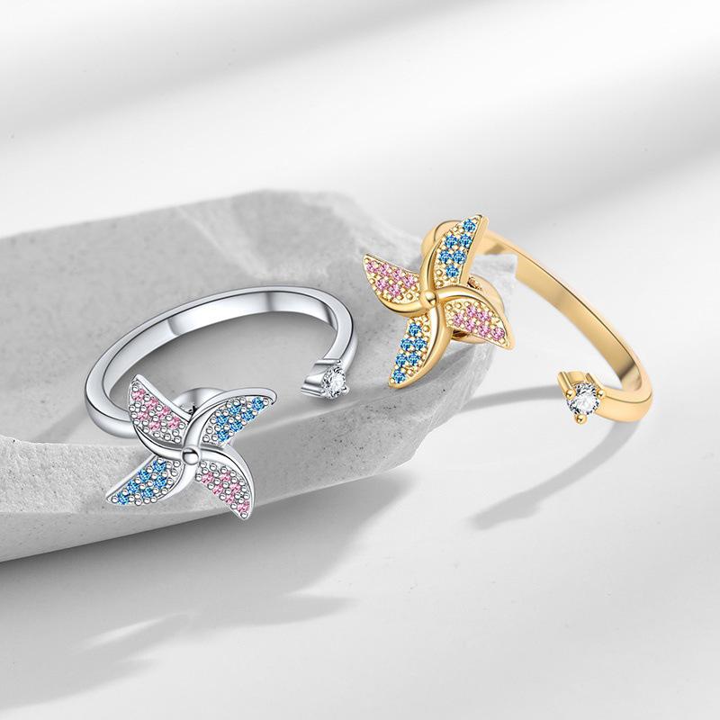 Elegant Rotatable Pinwheel Ring for Women – Light Luxury Trendy Open Design